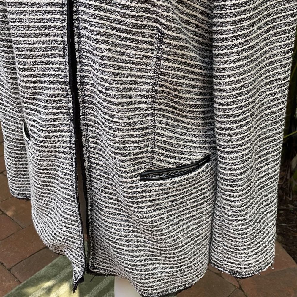 Jacket - Picture 3 of 6